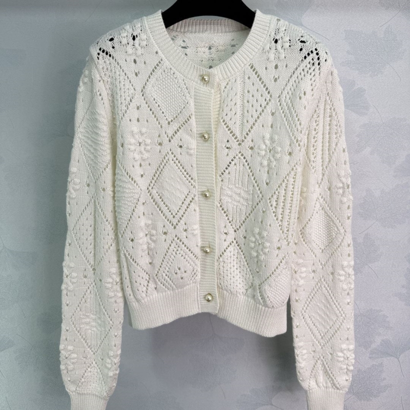 chr1st1an D10r sweaters